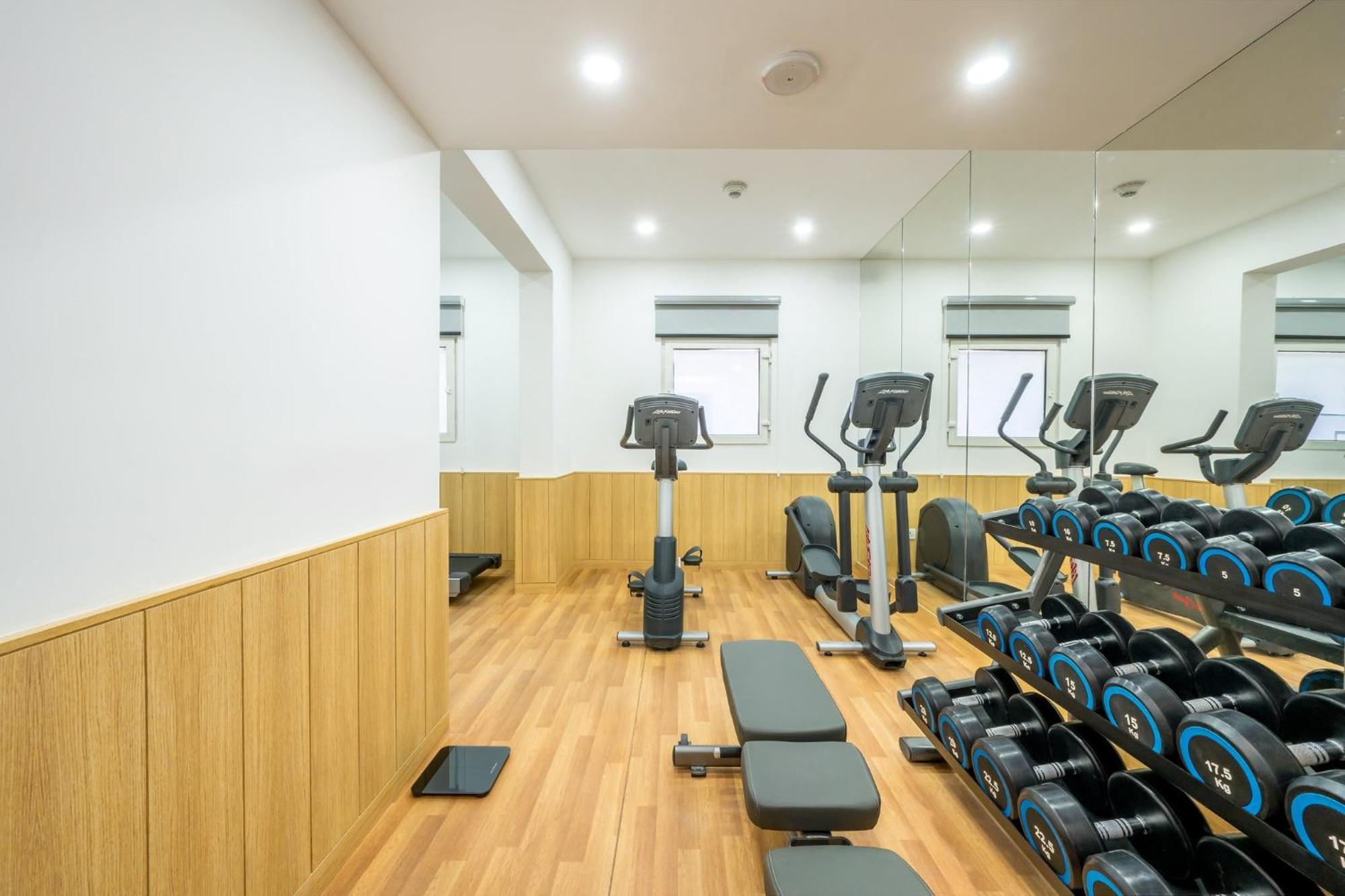 Holiday Inn Express Greater Noida Knowledge Park By Ihg Екстериор снимка