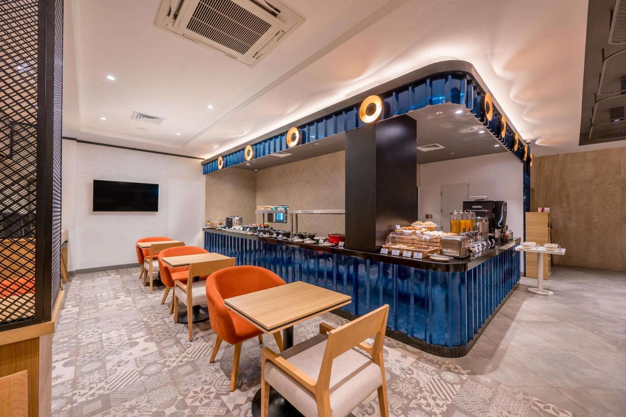 Holiday Inn Express Greater Noida Knowledge Park By Ihg Екстериор снимка